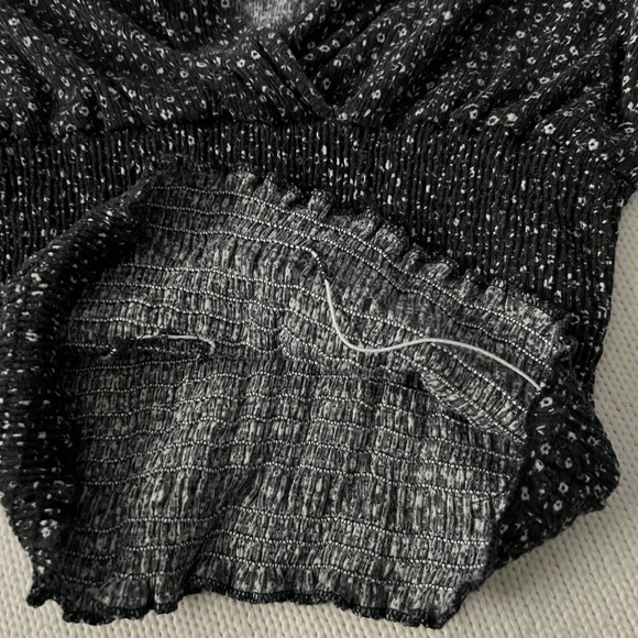 Floral Gray Low V neck Top - Picture 4 of 4